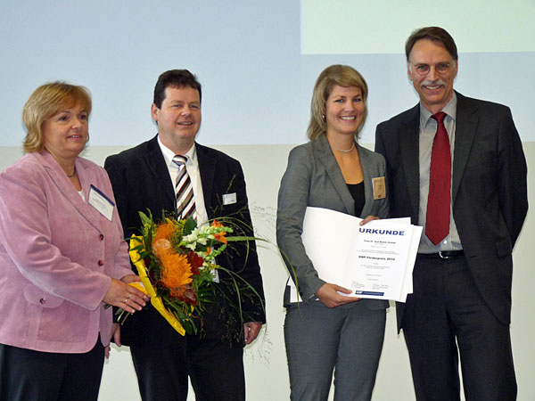 Gruppenbild mit der GNP-Förderpreisträgerin 2010